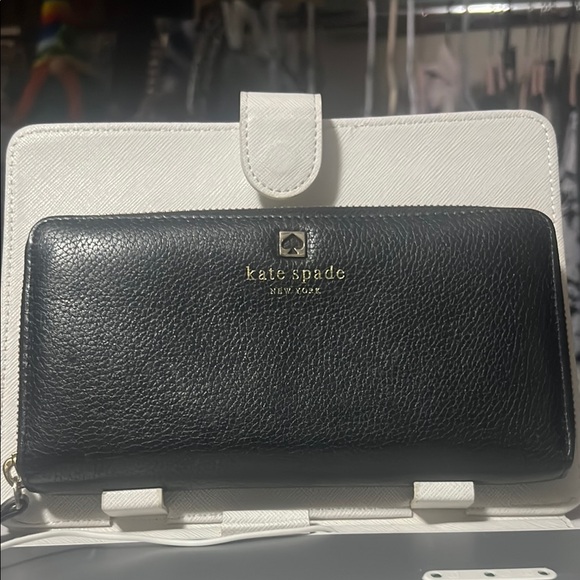 kate spade Handbags - Kate Spade ♠️ Black Textured Wallet